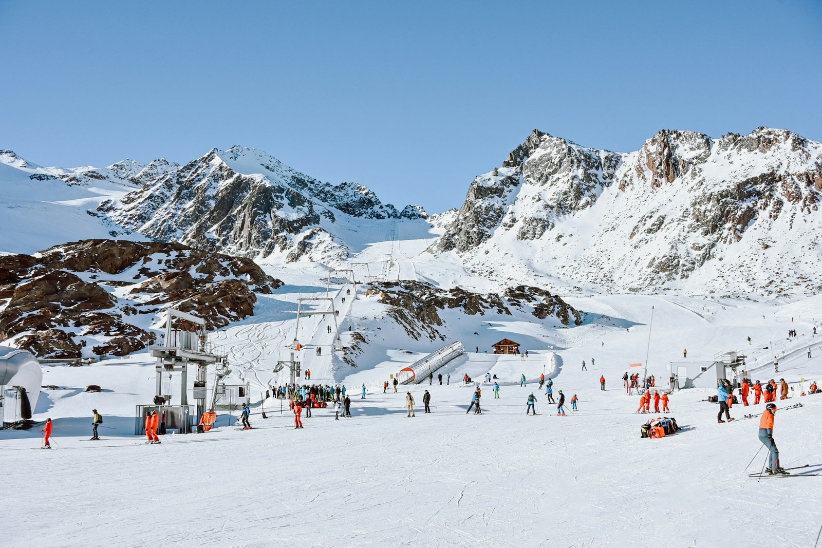 Skiers on a slope in Garmisch-Partenkirchen with mountains behind